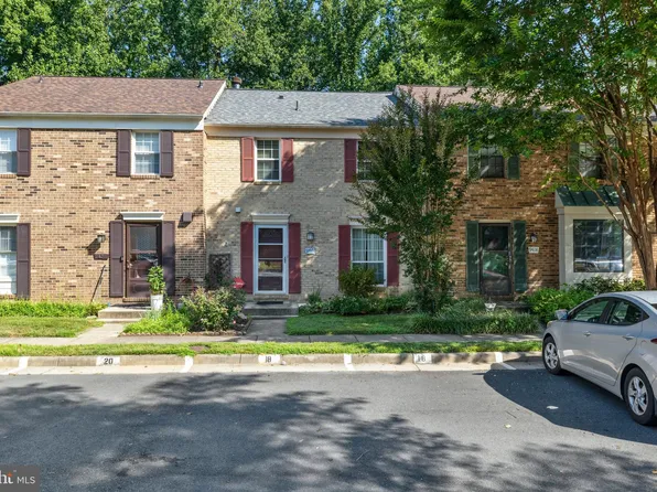 9420 Candleberry Ct, Burke, VA 22015