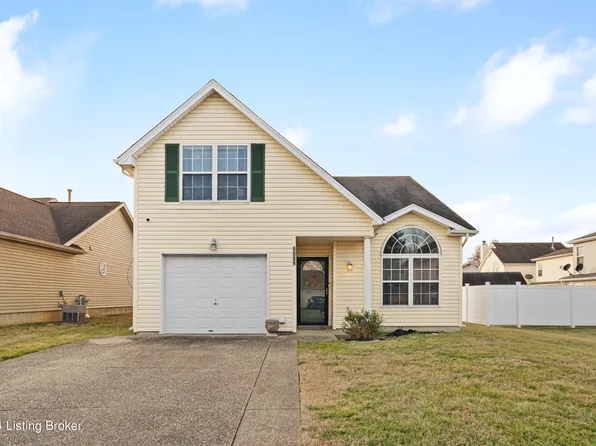 6009 Woodhaven Place Cir, Louisville, KY 40228