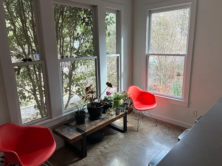 Kitchen seating area. Furniture provided with rental.