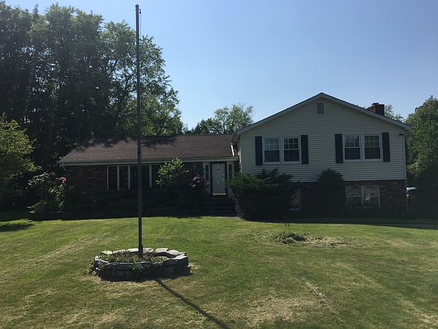 2nd image of 99 Sunny Ln