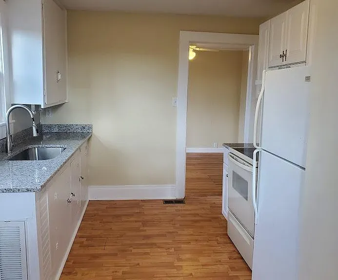 1233 E Center St — Photo 1