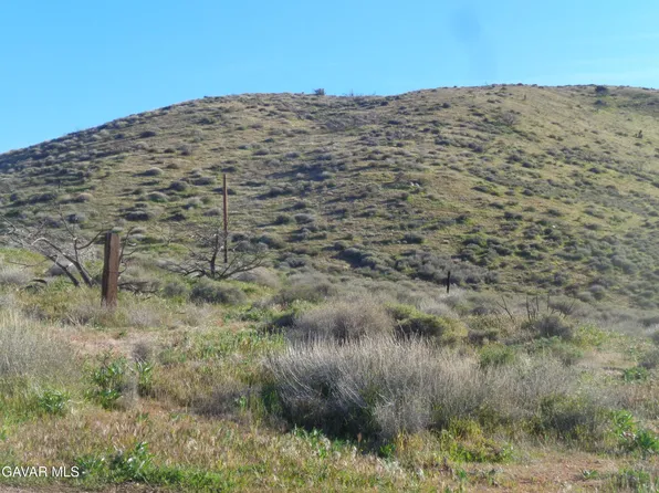 1800 Richter Ln, Palmdale, CA 93550