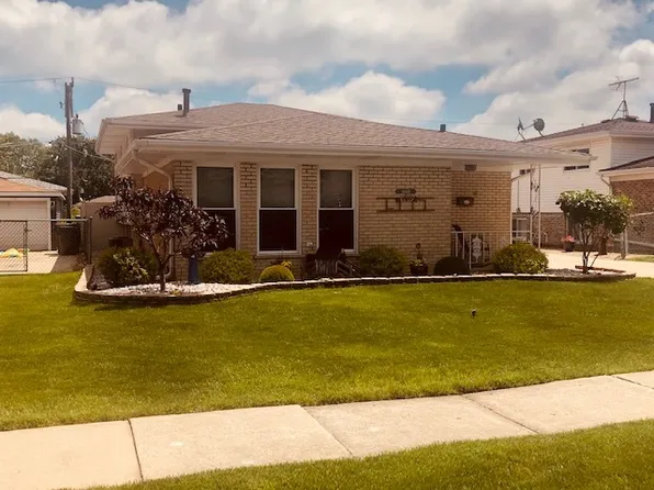 1649 George Dr, Oak Forest, IL 60452