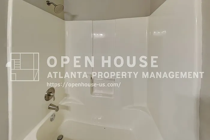 3468 Erin Gln NW — Photo 23