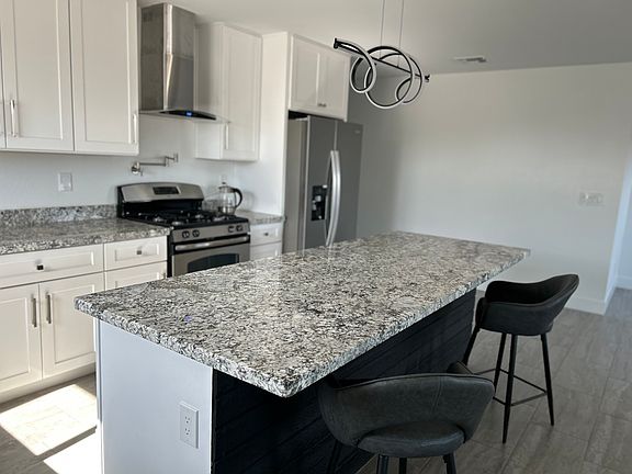 5th image of 1010 E Cocopah St
