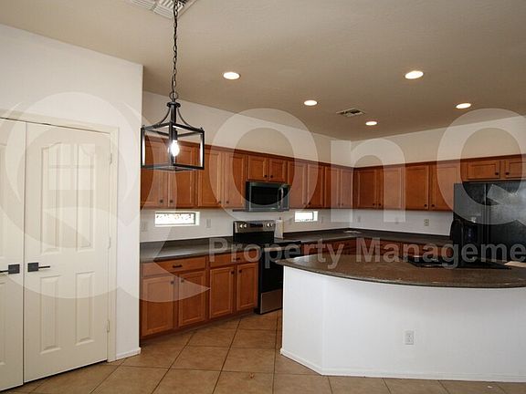 2nd image of 15257 W Jackson St