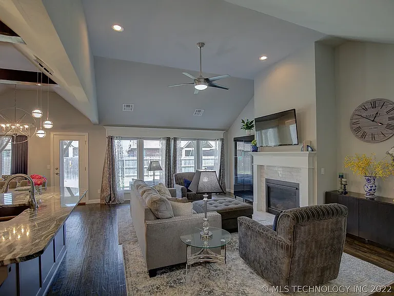 18619 E 46th St S — Photo 11
