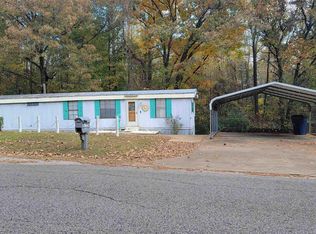 298 Falcon Rd, Selmer, TN 38375