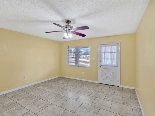 1001 Dora Ave, Tavares, FL 32778