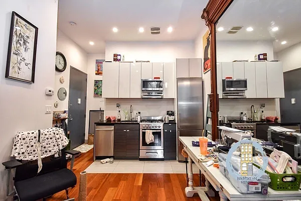 Rented by Brooklyn Rentals NYC | media 9