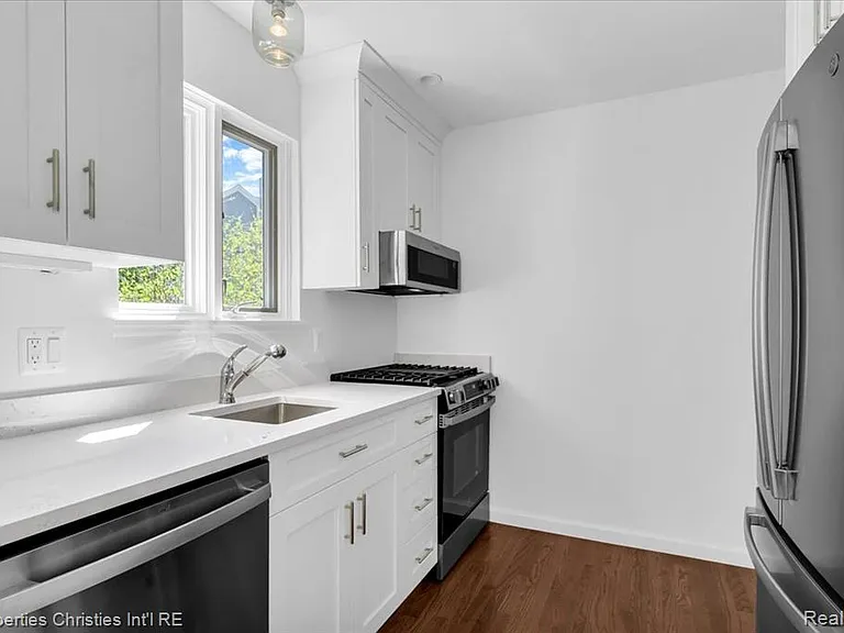 1035 N Old Woodward Ave #5 — Photo 11