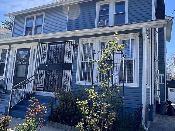 2nd image of 305 Evergreen Ave