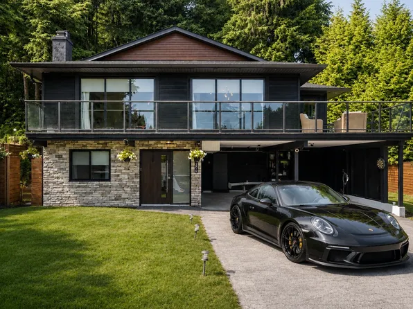 3200 Bosun Pl, Coquitlam, BC V3C 4L4