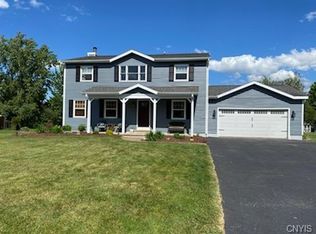 5046 Stagecoach Rd, Camillus, NY 13031