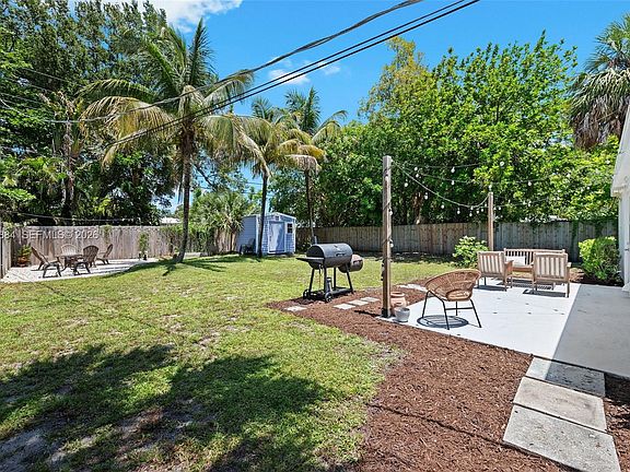 3rd image of 1480 SW 26th Ave