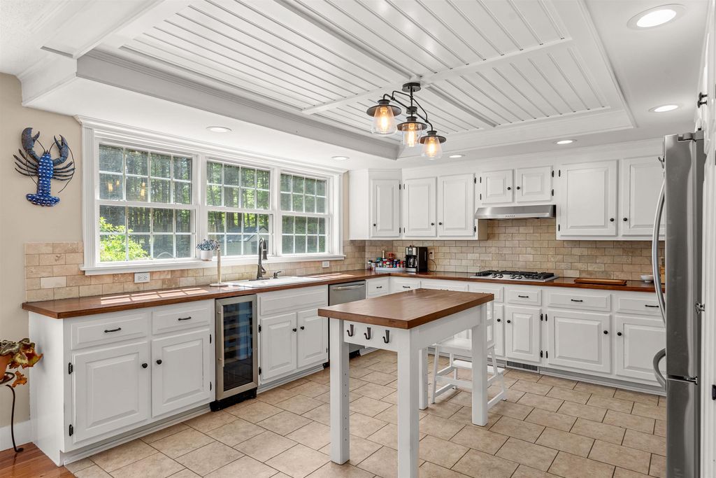 61 Sofia Way, Nottingham, NH - View 3