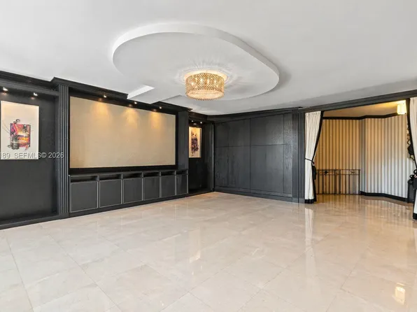 21050 Point Pl APT 403, Aventura, FL 33180