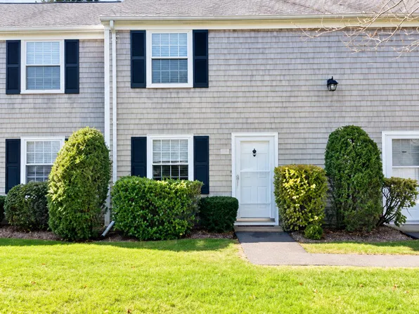 135 W Main Street APT 26, Hyannis, MA 02601