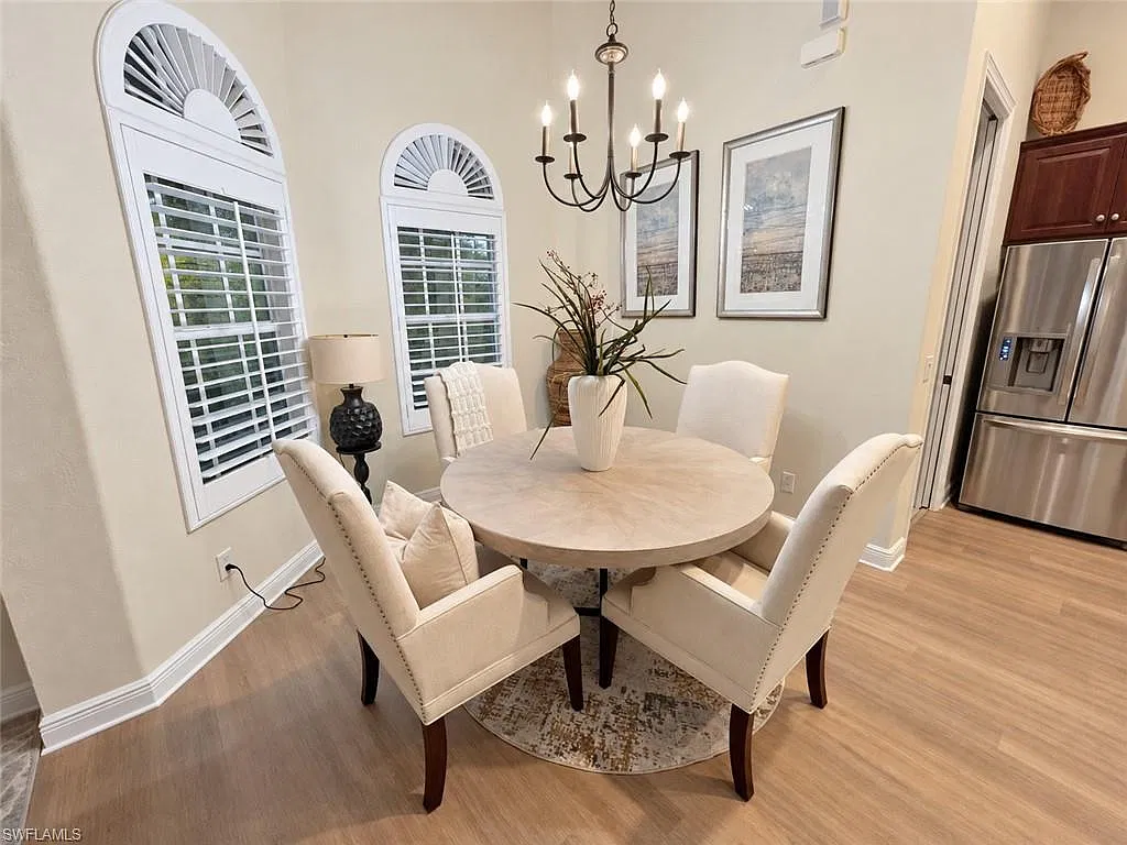 3 bed, 2.0 bath, 2499 sqft, $10,850 — Photo 3