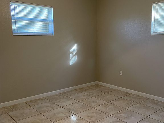 5th image of 2842 Upcohall Ave