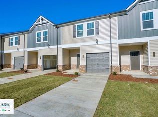 1259 W End Station Dr, Lebanon, TN 37087