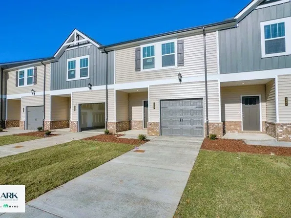 1259 W End Station Dr, Lebanon, TN 37087