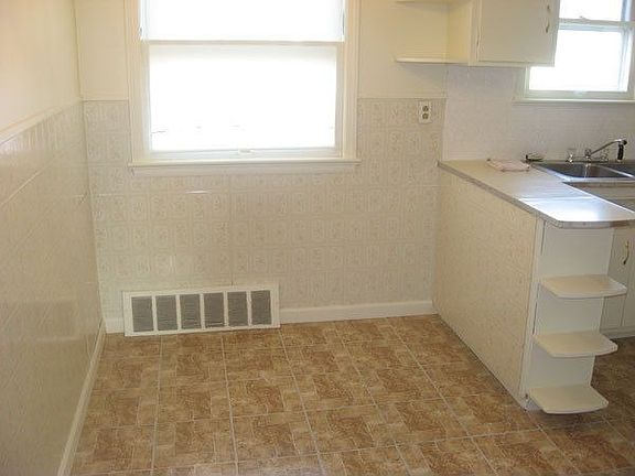 5th image of 4585 Bentwood Dr