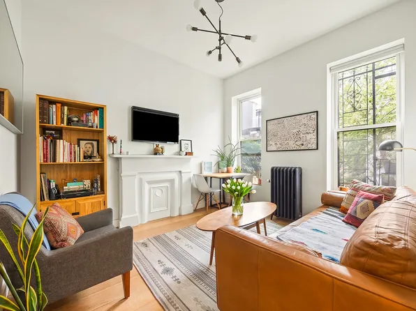 252 Greene Avenue image 1 of 7