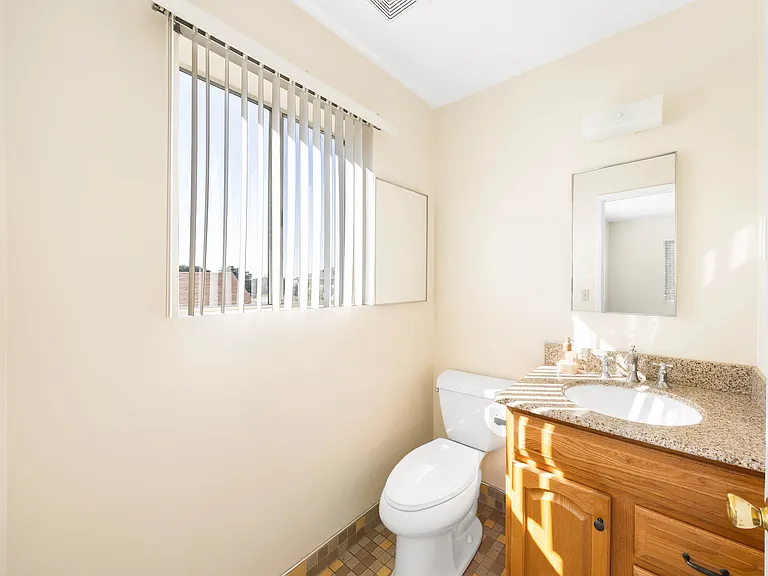 10225 Fernglen Ave #1/2 — Photo 9