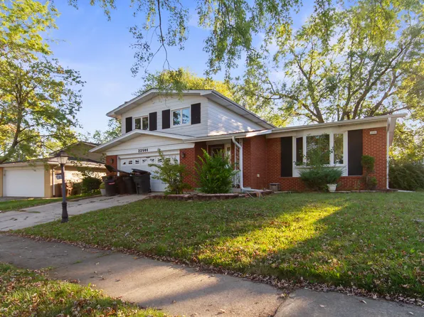 22501 Mission Dr, Richton Park, IL 60471