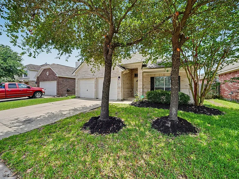 10035 Arcadian Springs Ln — Photo 2