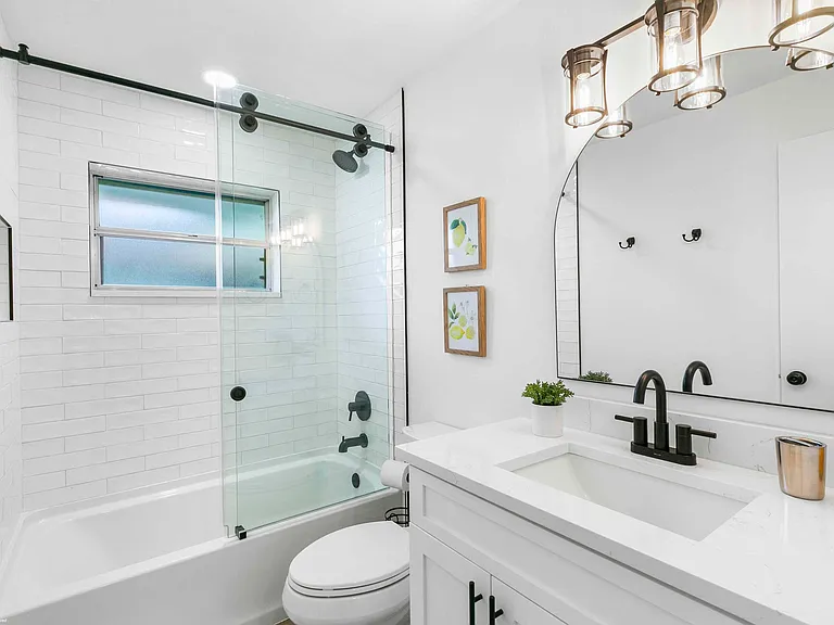 13781 Barberry Dr — Photo 14