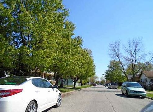 2nd image of 4722 Elm Ave