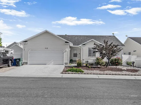 310 Oakridge Dr, Elko, NV 89801