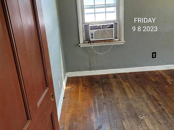 3rd image of 7644 Stanwood Dr