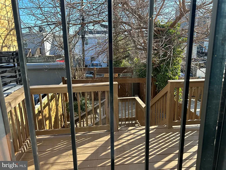 712 Otis Pl NW — Photo 14