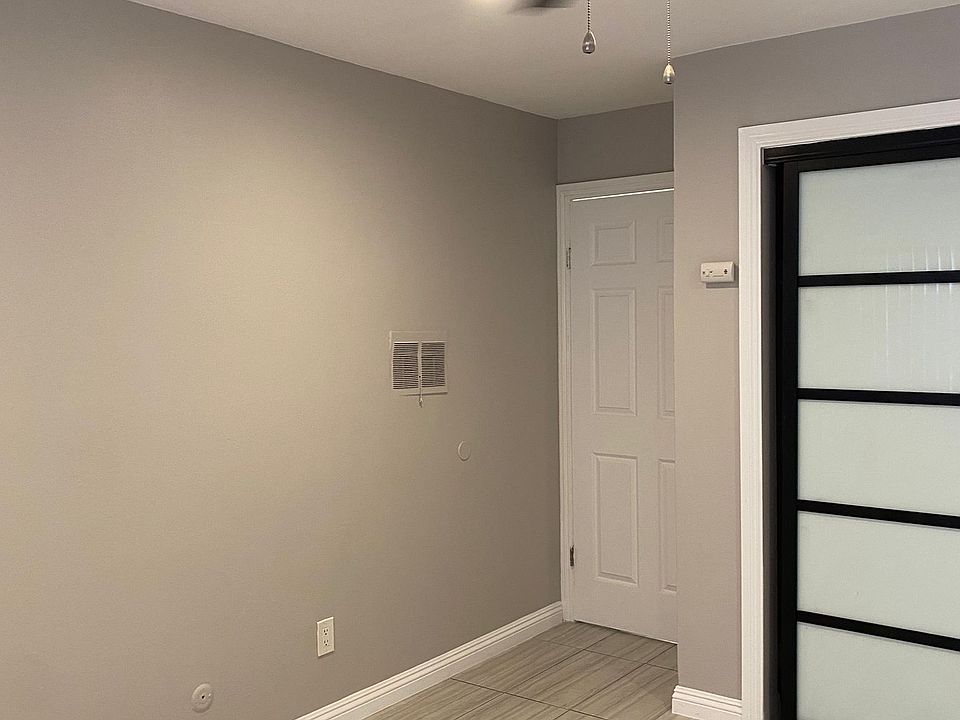 1st image of 1734 Workman St #105