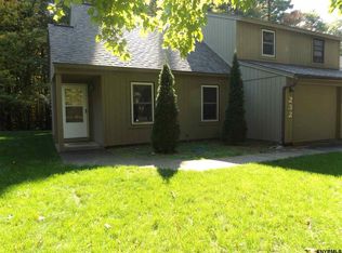 232 Thimbleberry Rd, Malta, NY 12020