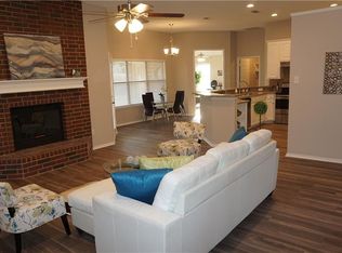 1013 Shady Hill Ln, Burleson, TX 76028