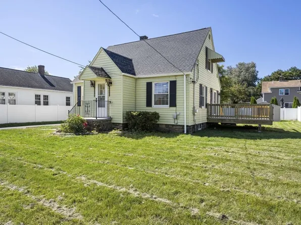 298 Greenwood St, Worcester, MA 01607