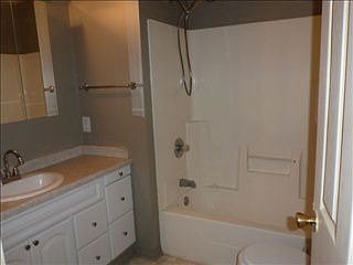 5th image of 73 Creekview Ln