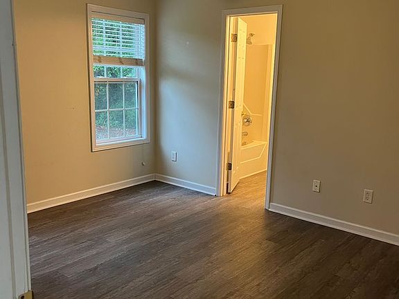 3rd image of 4508 Alder Ridge Rd