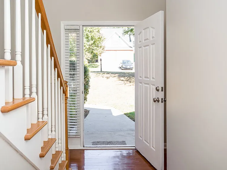 479 Haven Ridge Dr — Photo 2