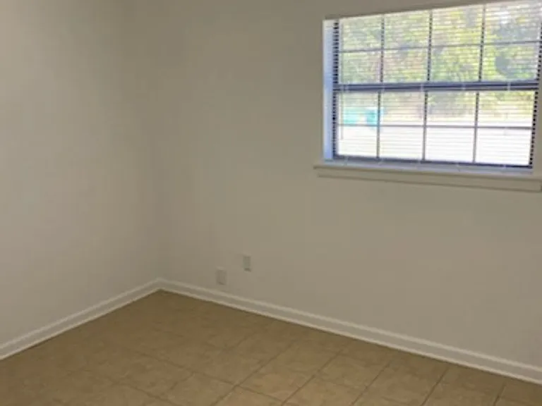 44347 Simpson Pl — Photo 4