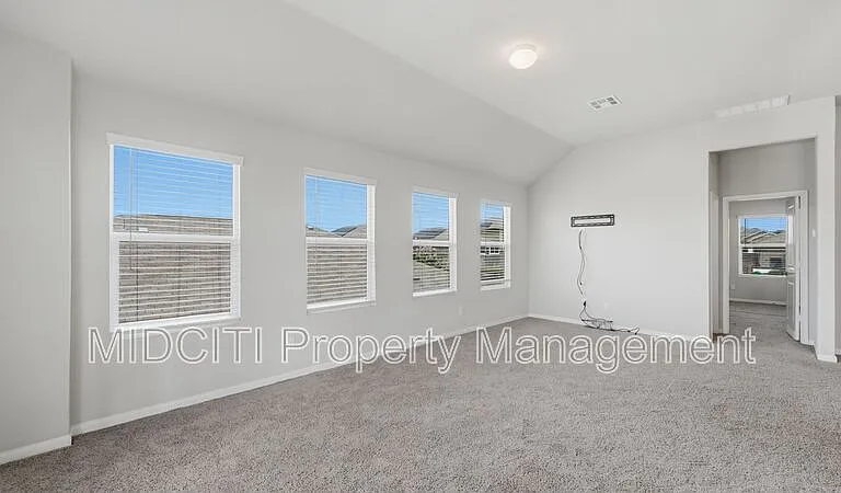 1858 Lauter Ln — Photo 28