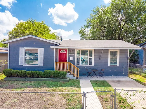 2266 Hays St Photo 1