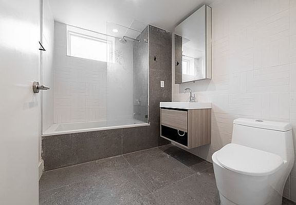 5th image of 204 Linden Blvd #4E