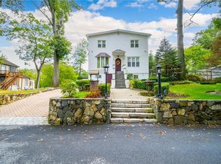 44 Ridgecrest Rd, Lake Peekskill, NY 10537