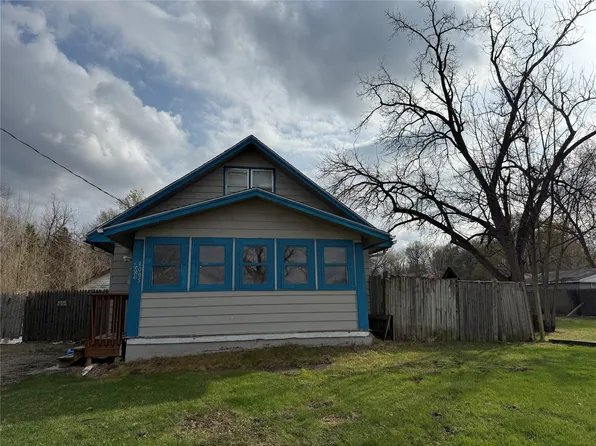 1005 Gratis Ave, Des Moines, IA 50315