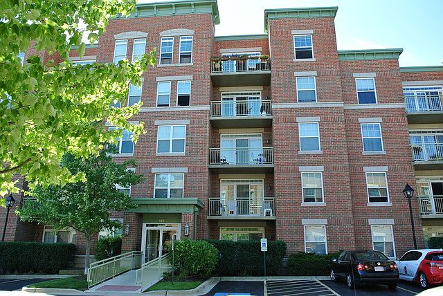 1st image of 132 W Johnson St Unit 102